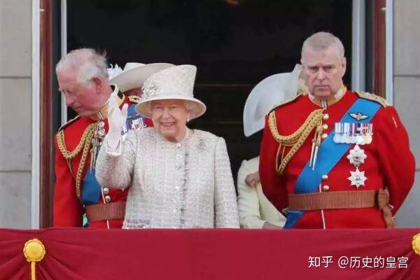 英国安德鲁王子被女王撤职,他的头衔"约克公爵"还能保持多久?