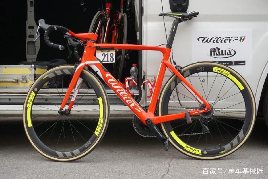 作为为数不多的以自行车品牌为主要赞助商的车队,wilier triestina