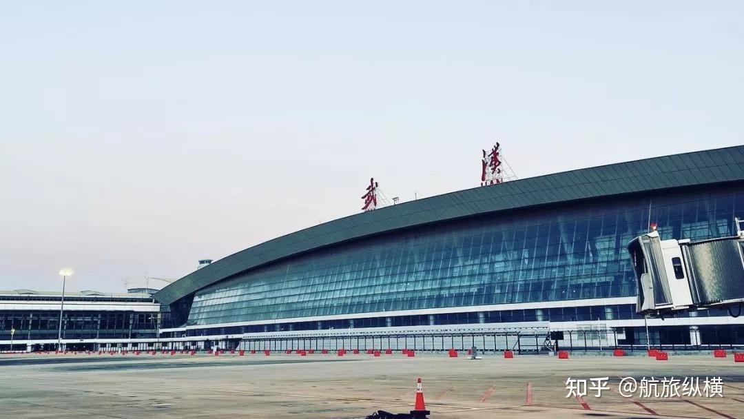 机场位于湖北省武汉市黄陂区,距武汉市中心约25公里