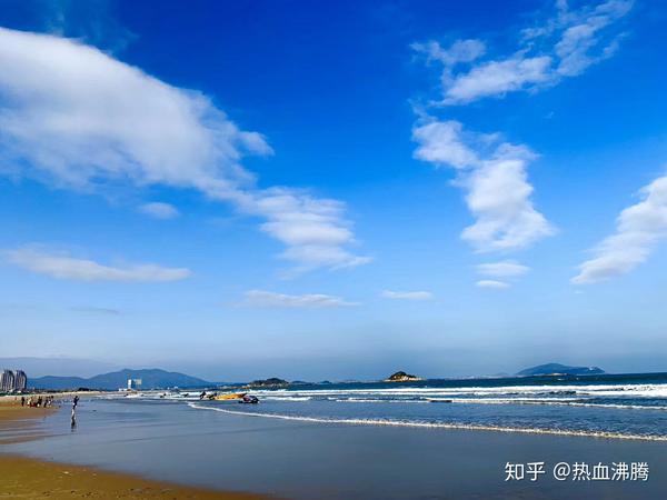 宝石蓝天空上云朵飘,蓝蓝的海水心已遥,此生必来之地:福州平潭岛龙凤