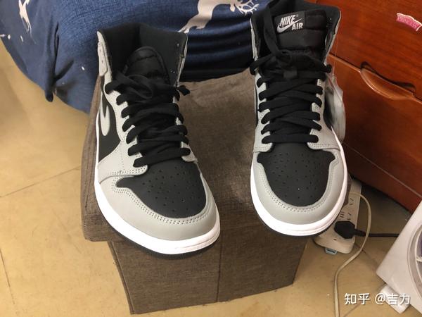 aj1鞋头不对称