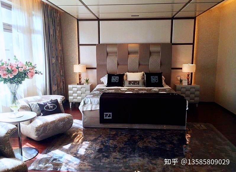 汤臣一品由汤臣集团有限公司开发,上海的高奢住宅,楼盘中的王牌战斗