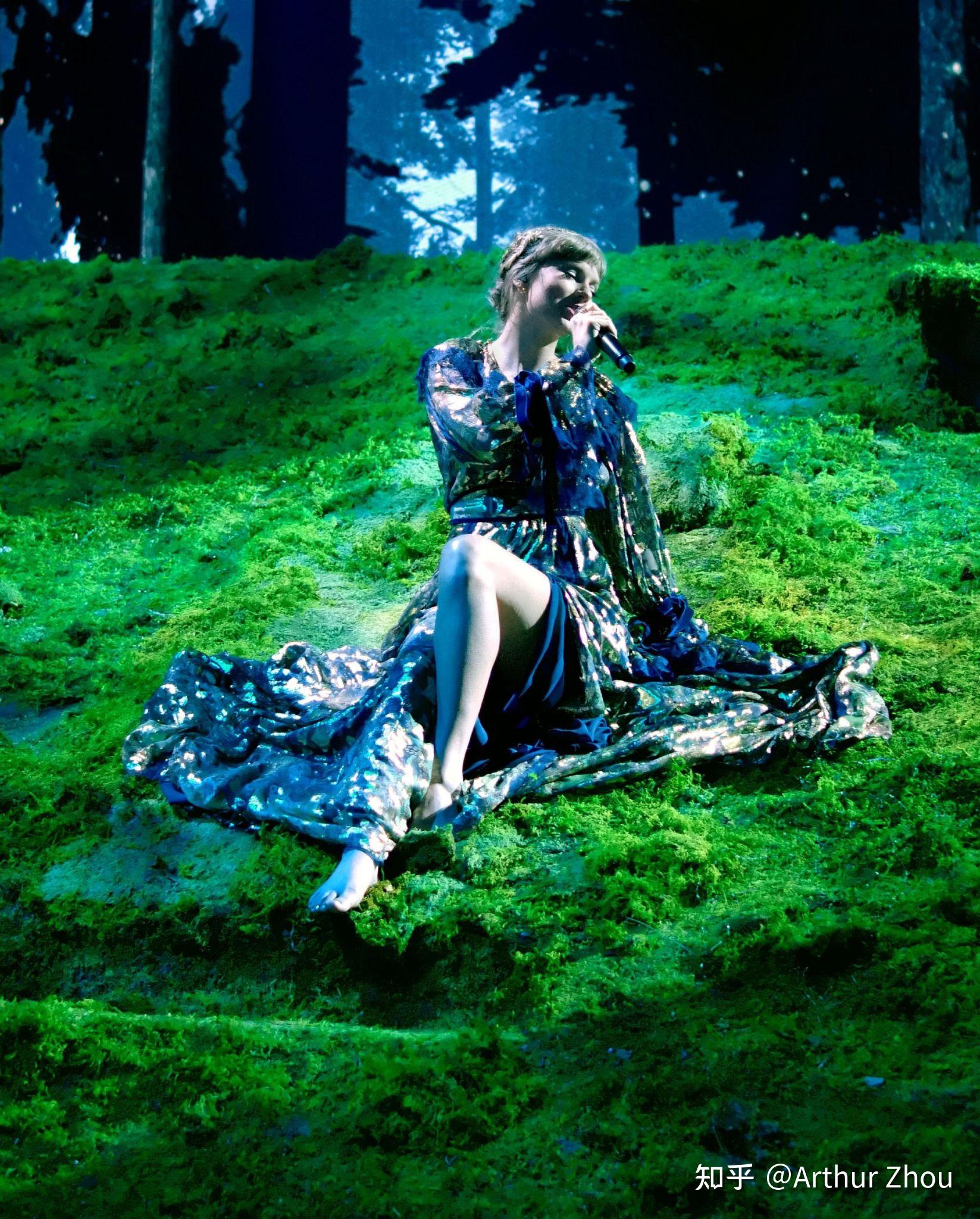 taylorswift folklore,taylorswift全身 如何看待泰勒斯威夫特taylorswift专辑folklore获得格莱美年度专辑