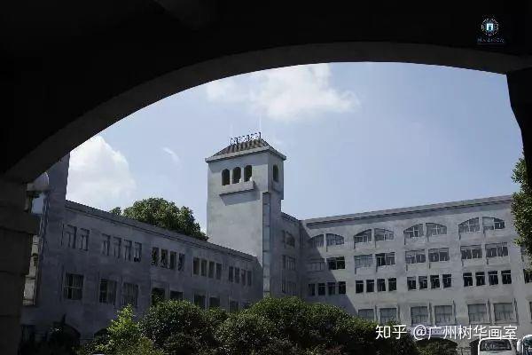 湖北美术学院校园 那么,这是你梦想要上的美院吗?