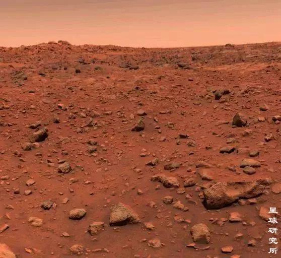 (火星地表的第一张彩色照片,海盗1号拍摄,图片源自@nasa)