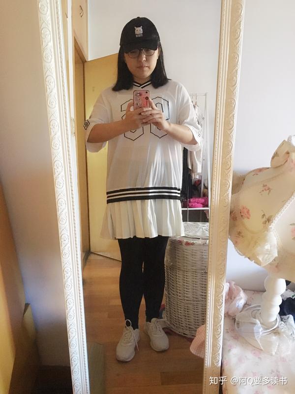 又高又胖的女生怎么穿衣服?