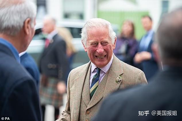 英国王室危机查尔斯身陷丑闻被英国人抵制废除君主制