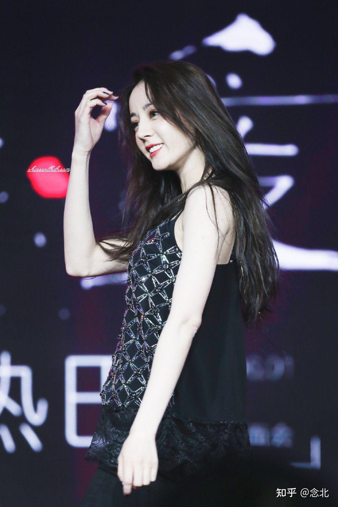 迪丽热巴和lisa谁更好看
