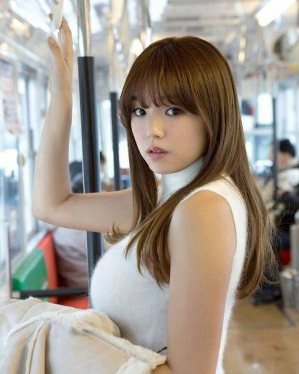 大胸女生如何穿衣搭配?