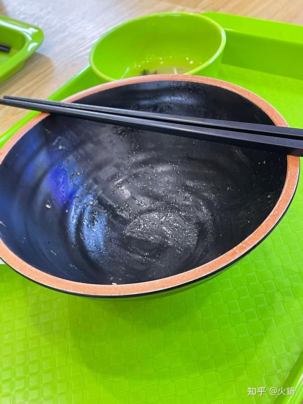被男友吃光的100个盘子