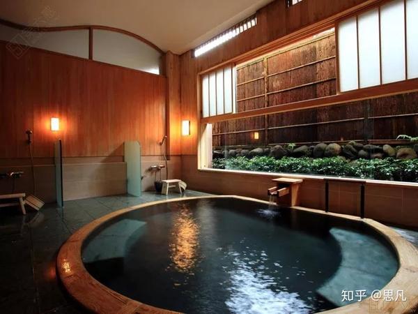 推荐人群:和女生关系暧昧,身材还不错的男生 约女生泡温泉会让女生
