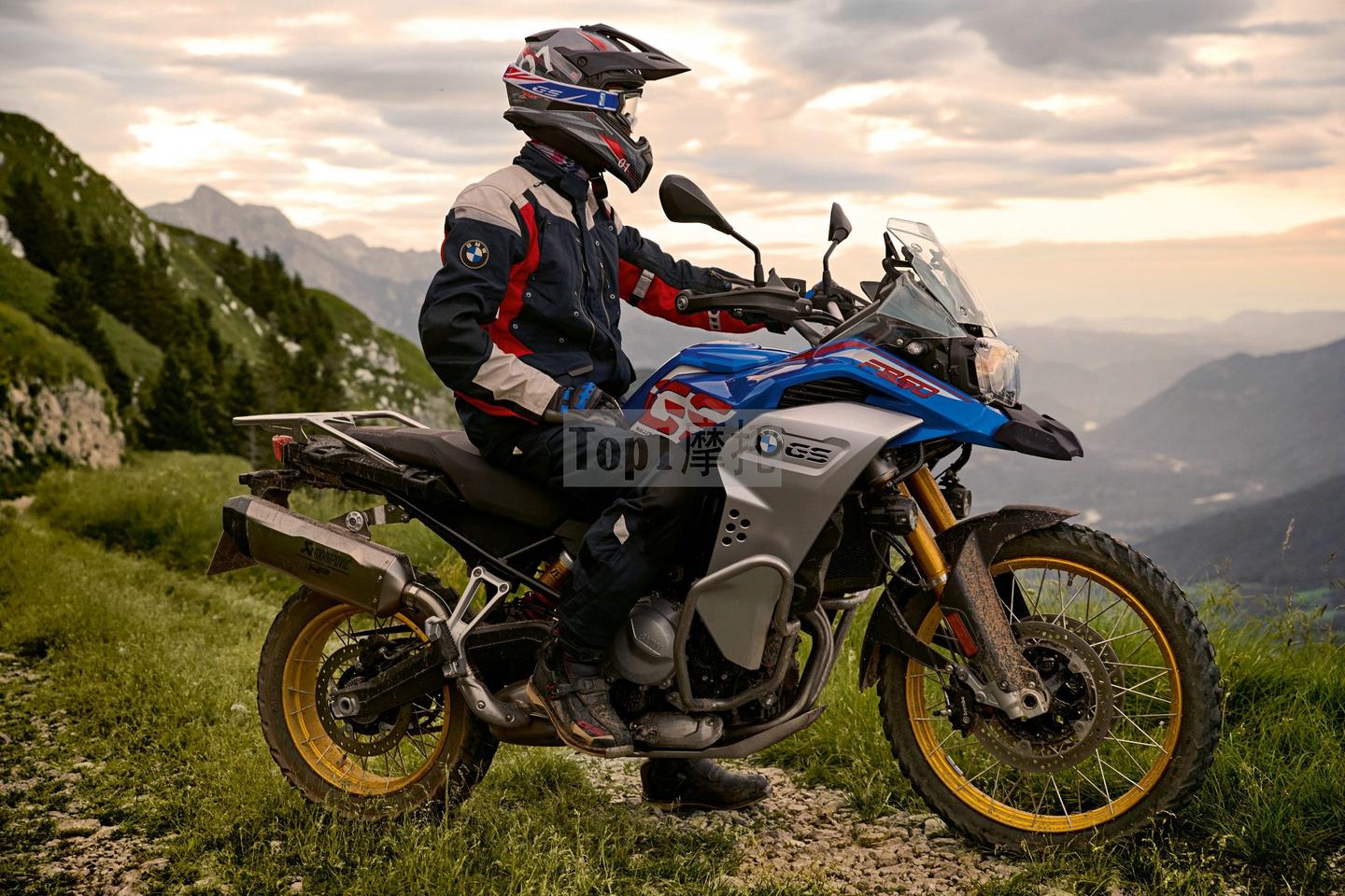 2021款宝马gs850adv,2020款宝马水鸟1250adv 中量级adv猛将宝马f850gs国内上市138900元起