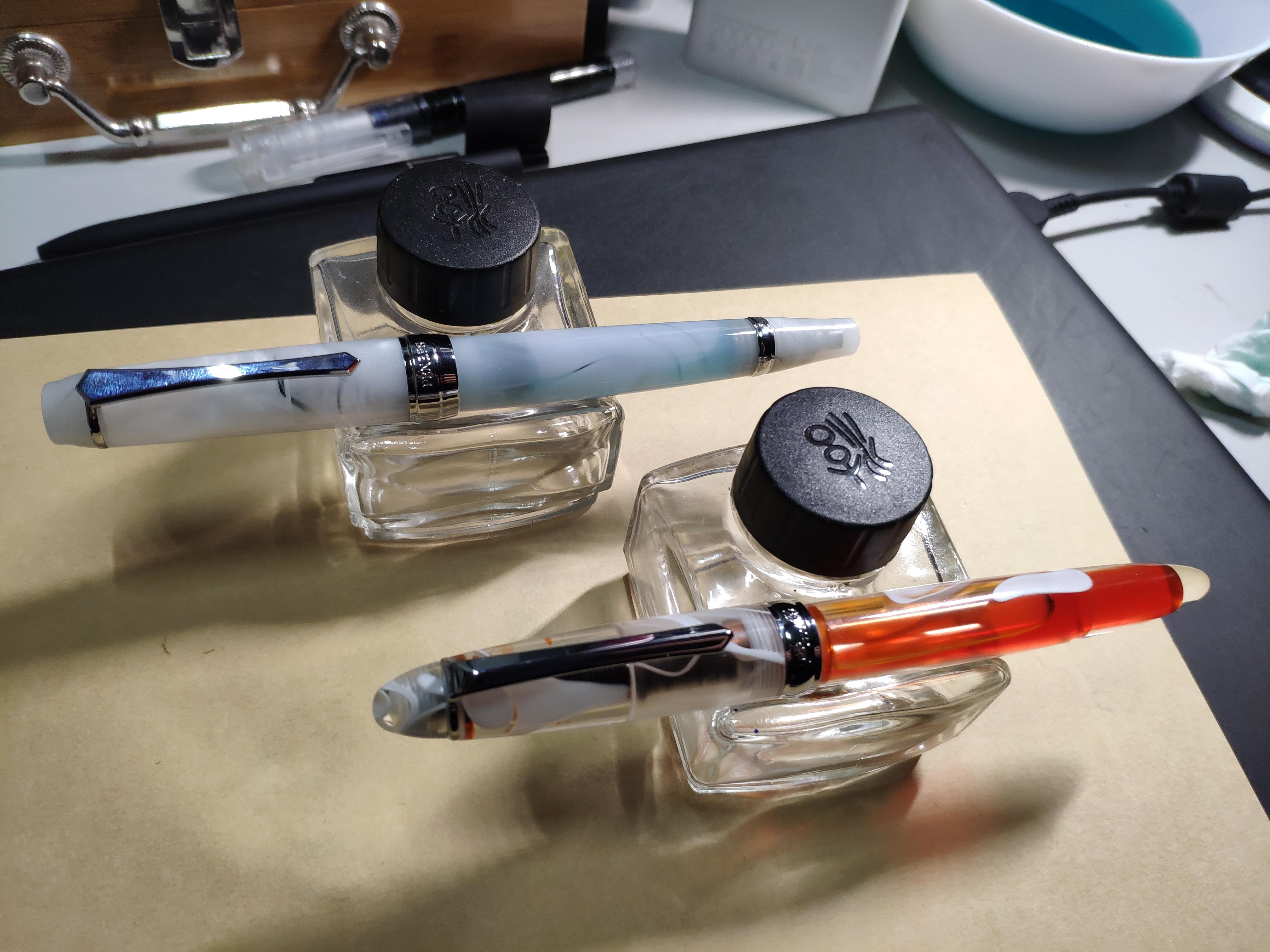 换钢笔尖或者洗钢笔是应该把总成一起拧出来还是直接拔尖?