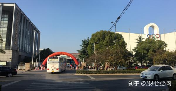 老体育馆南大门(珠江路与海虞路)
