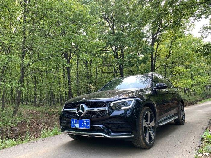 2020款奔驰glc 300l 豪华版满月了!给大家分享一下