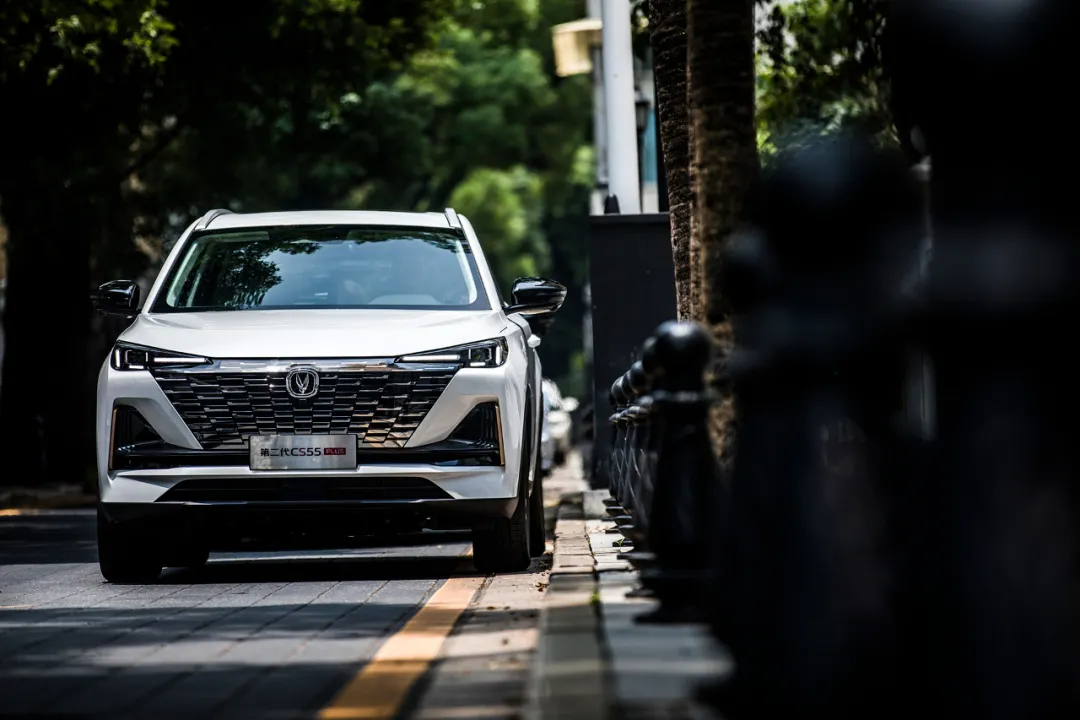 第二代长安cs55 plus,长安cs55全款落地价 10w出头的"真香suv"熟了,试驾第二代长安cs55plus