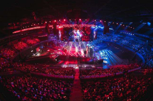 如何评价S7英雄联盟世界总决赛四强赛 RNG vs SKT