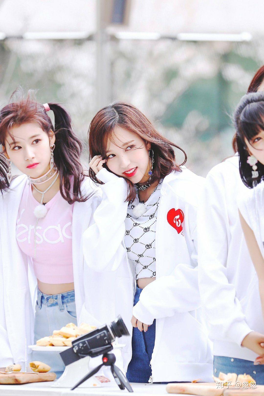 如何分辨twice的sanamomomina