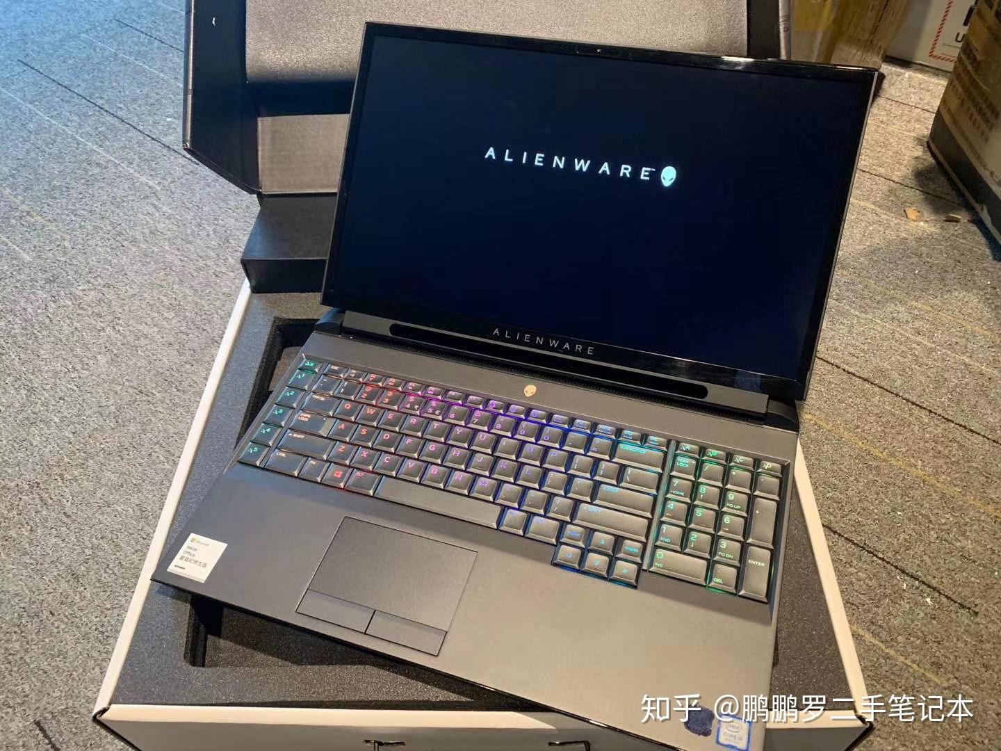 外星人m17r3和thinkpadp1隐士选哪个