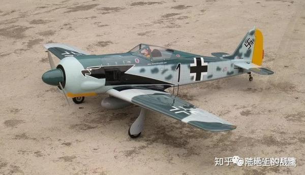 心中的经典像真机八福克沃尔夫fw190百舌鸟战斗机