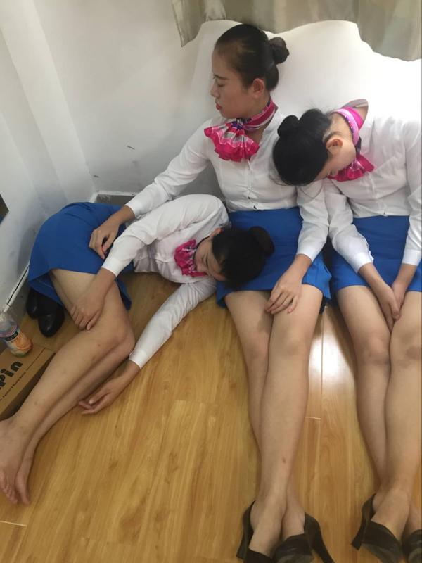 谢邀  emmmmmmm 我是艺考生 学空乘的 我觉得 我们班身材都很好.