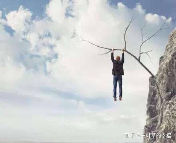 这人到中年的巨大压力和现实生活的无奈摆在眼前,除了迎难而上,还能