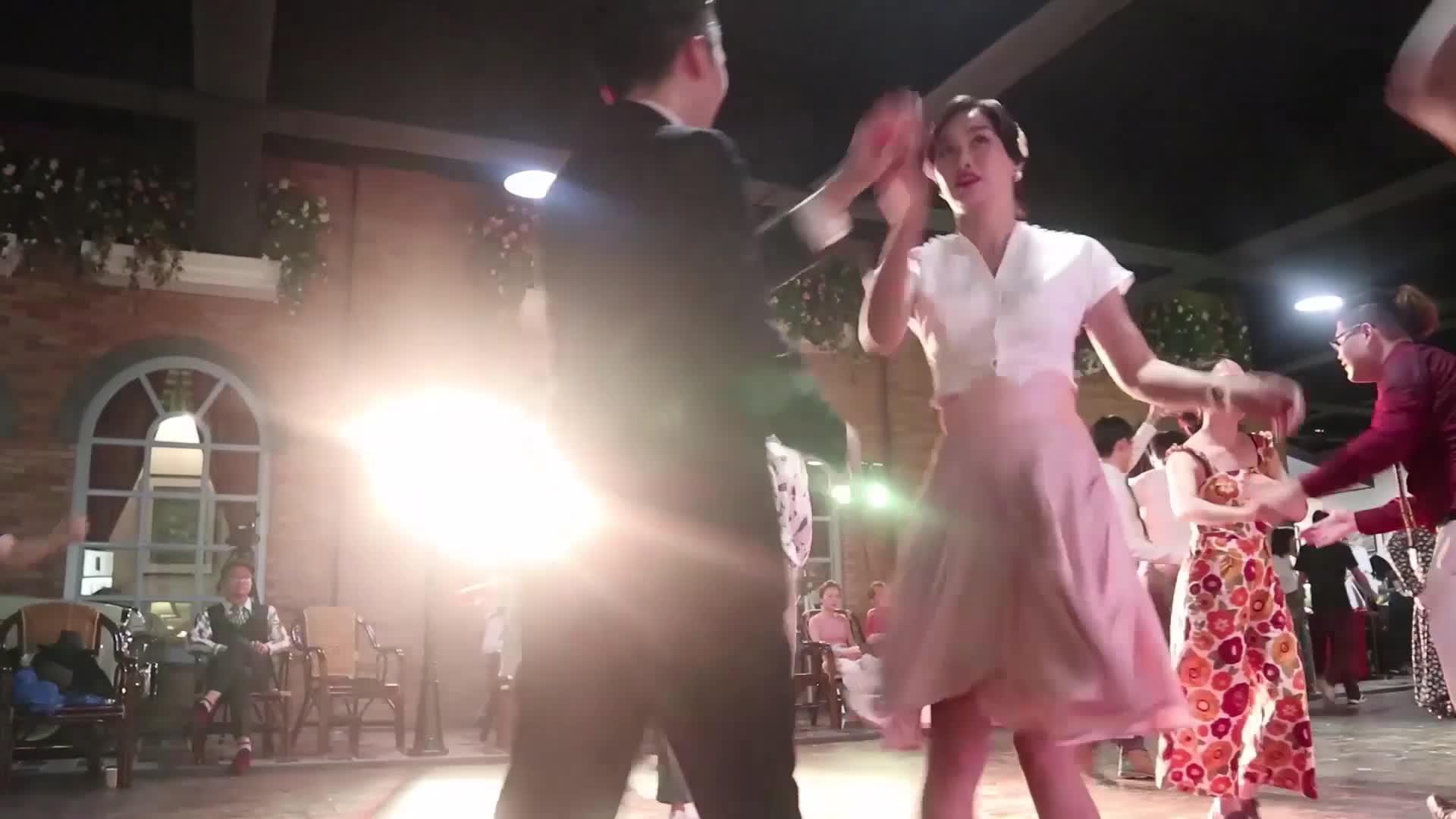 swing dance-复古摇摆舞