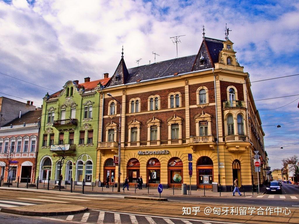 德布勒森拥有22万居民,是匈牙利第二大城市 ,它是匈牙利东部的文化