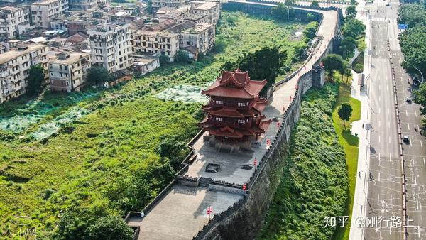 肇庆宋城墙广东唯一全国极少见的基本完整的宋代砖城墙
