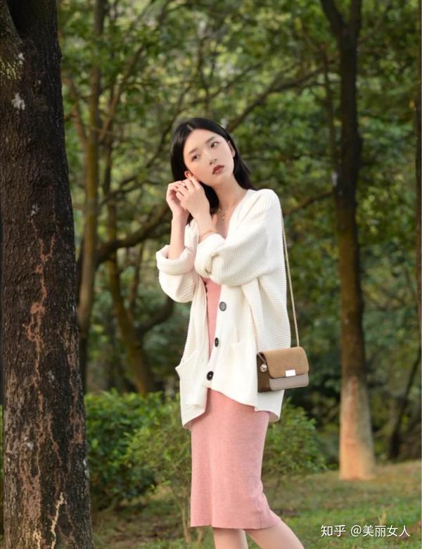 初秋有女人味的穿搭最迷人 - 知乎