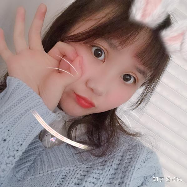 可能圆脸的都可爱吧  ♀ ♀