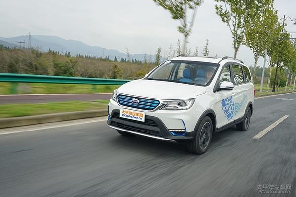 7座布局综合续航301km试驾开瑞k60ev