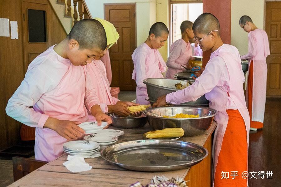 真实的缅甸出家女性1佛陀的女儿们