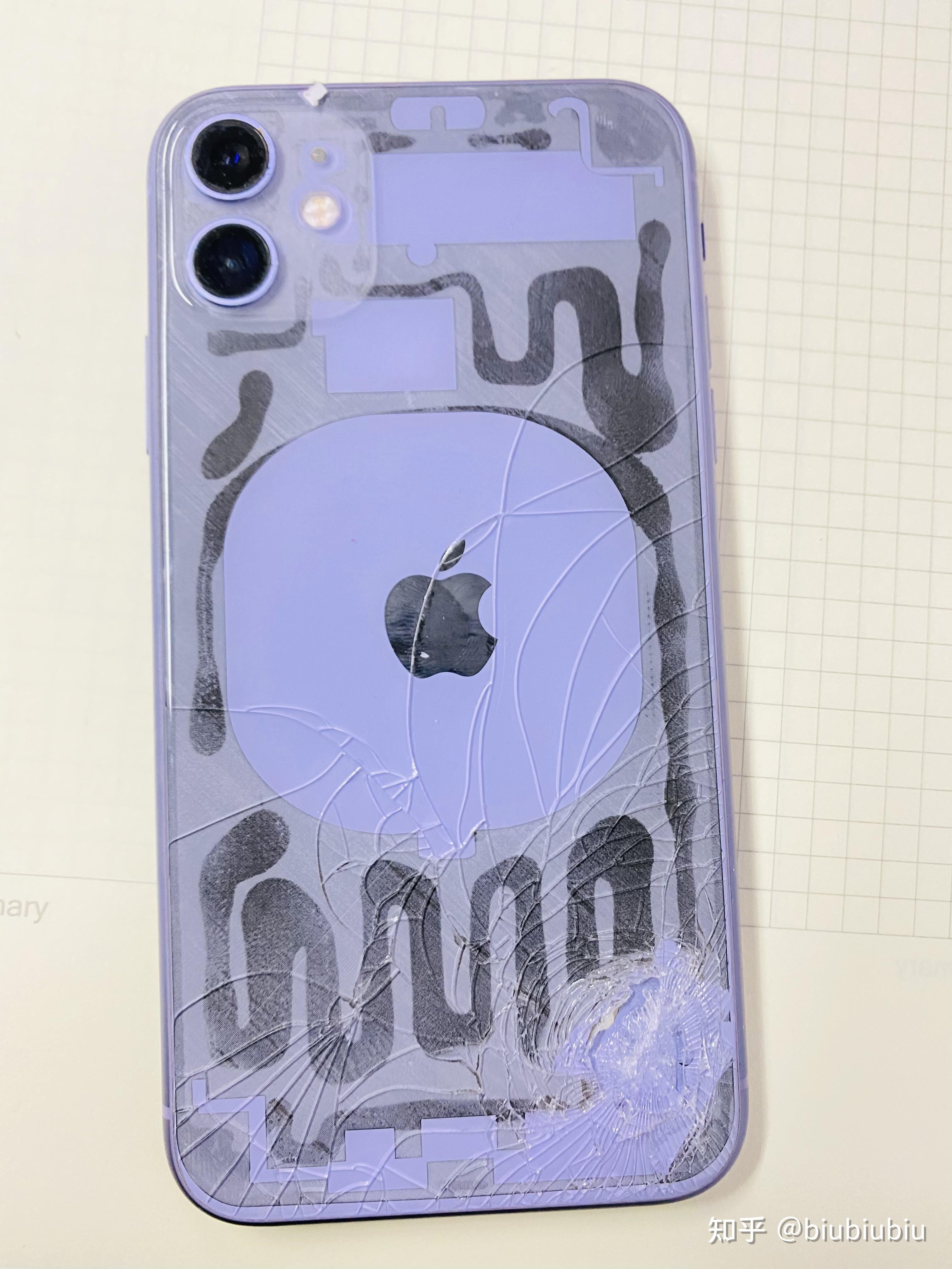 我这个iphone12后玻璃碎了修一下多少钱我看百度里好像好要几千不至于