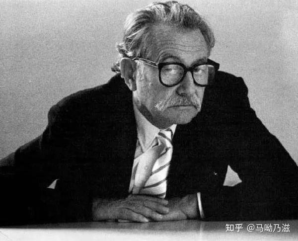 发起人埃托·索特萨斯( ettore sottsass)