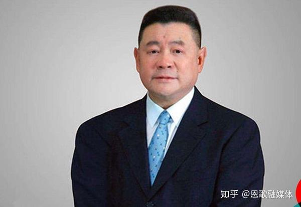刘銮雄(华人置业集团董事局前任主席)