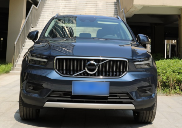 沃尔沃xc40vs奥迪q3看完这些你会爱上谁呢