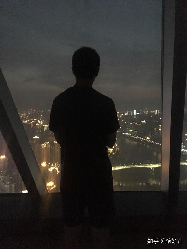 有一个不会拍照的男朋友是一种怎样的感受?