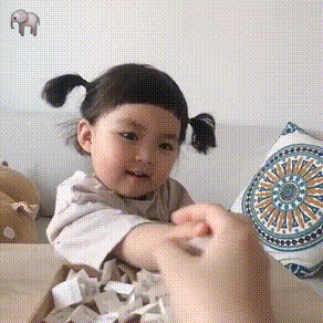 表情包 | 萌娃罗熙:我滴心里只有你!