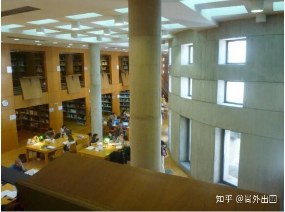 最新马德里康普顿斯大学南部大学公布硕士申请时间