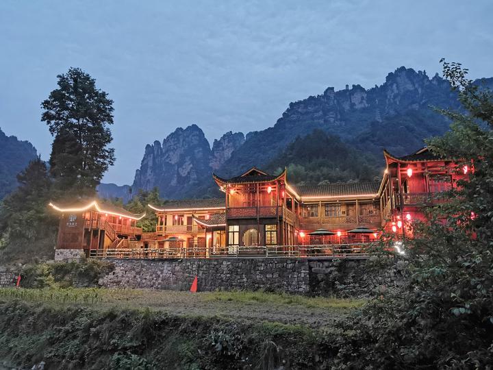 张家界旅游住宿哪里好有什么需要注意的