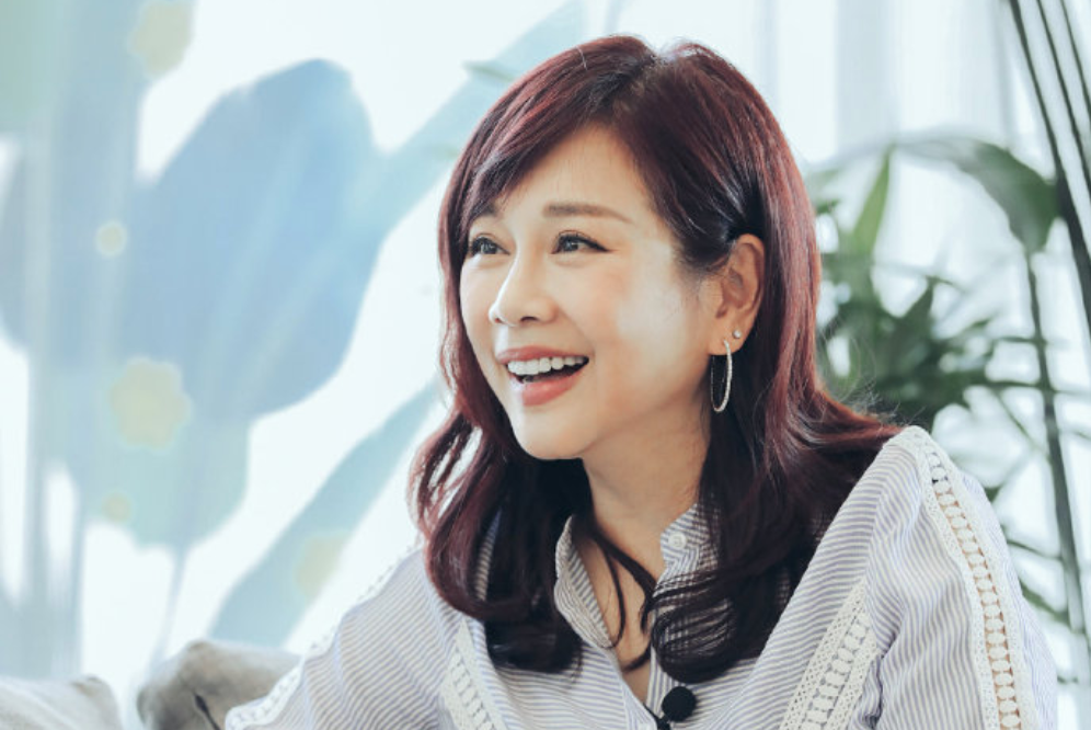 陈松伶 笑看风云