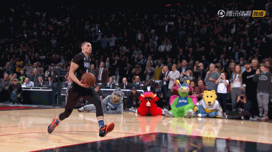 2016年的扣篮大赛 扎克·拉文(zach lavine)和阿隆·戈登(aaron