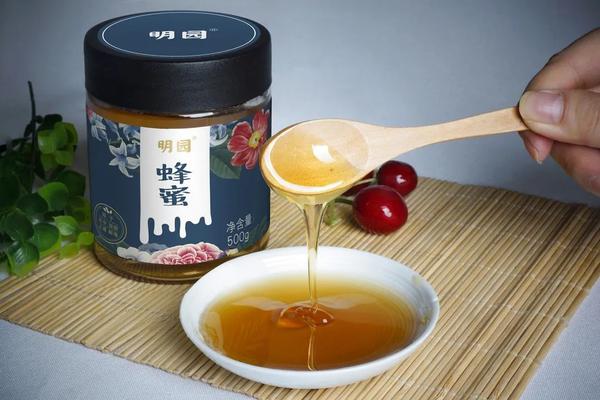 一罐看似简单的药蜜隐藏着足够的诚意,中药饮片蜂蜜对原料要求更为