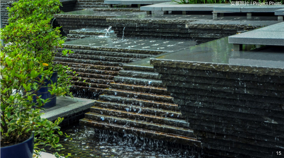 一个关于水系统的广场设计,叠水,喷泉,花园,层叠等全水系统