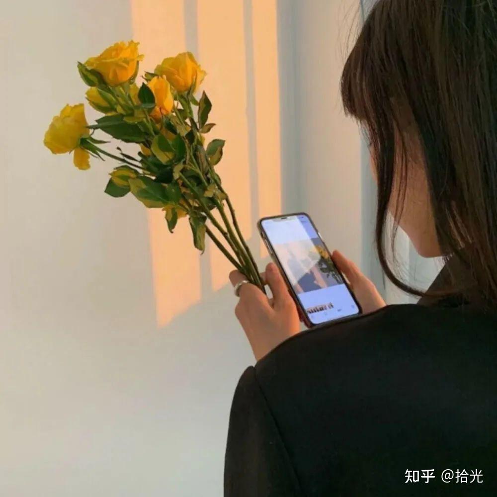 背影女头像热爱可抵岁月漫长温柔可挡艰难时光