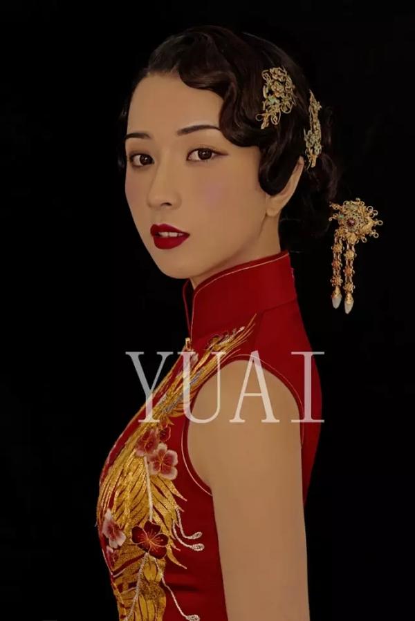 吐血整理50个敬酒造型示范,太特么美了!