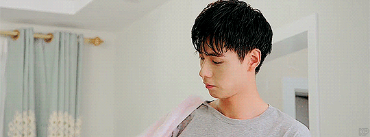 湿发呆呆萌萌的胡一天可还行