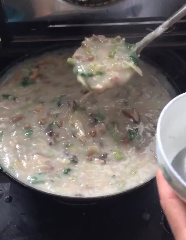 立夏当然要吃立夏糊啦,从小吃到大,已经好多年没吃过了……好想吃~ 做
