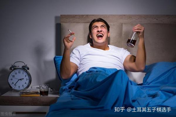 抽烟喝酒熬夜不利于减少脂肪肝